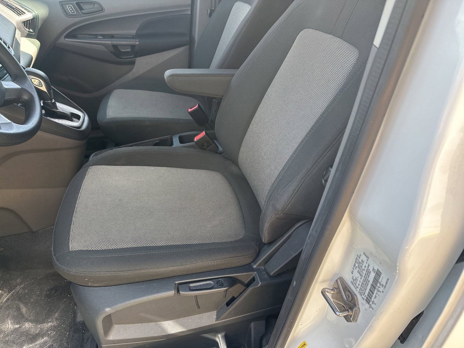 Used 2023 Ford Transit Connect XL image 7