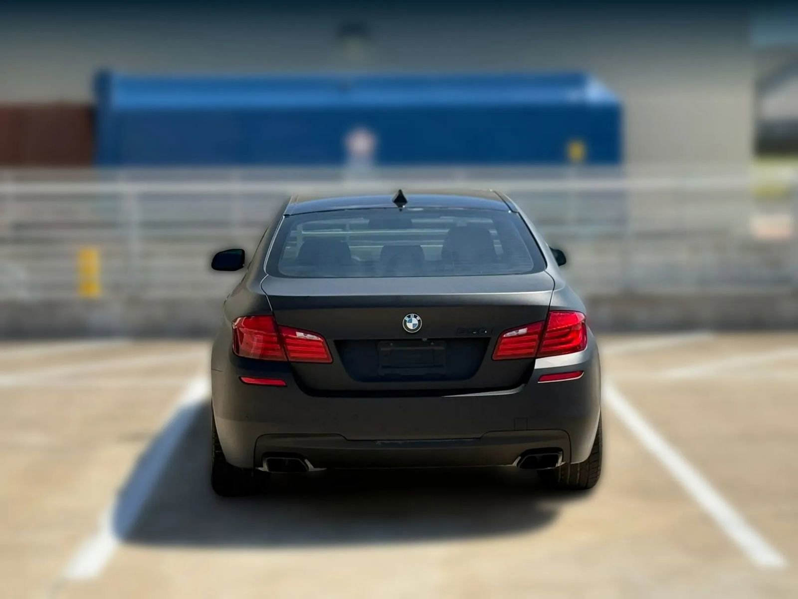 Used 2012 BMW 550i Sedan image 7