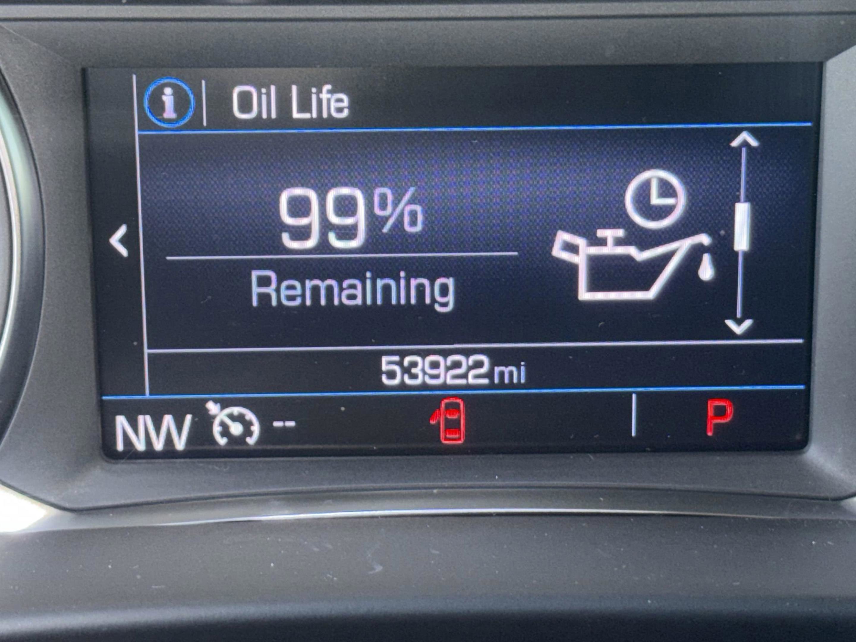 Used 2023 GMC Acadia SLE image 29