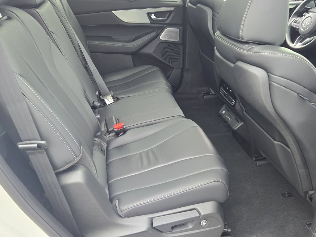 New 2026 Acura MDX w/ Technology Package AWD/4WD image 13