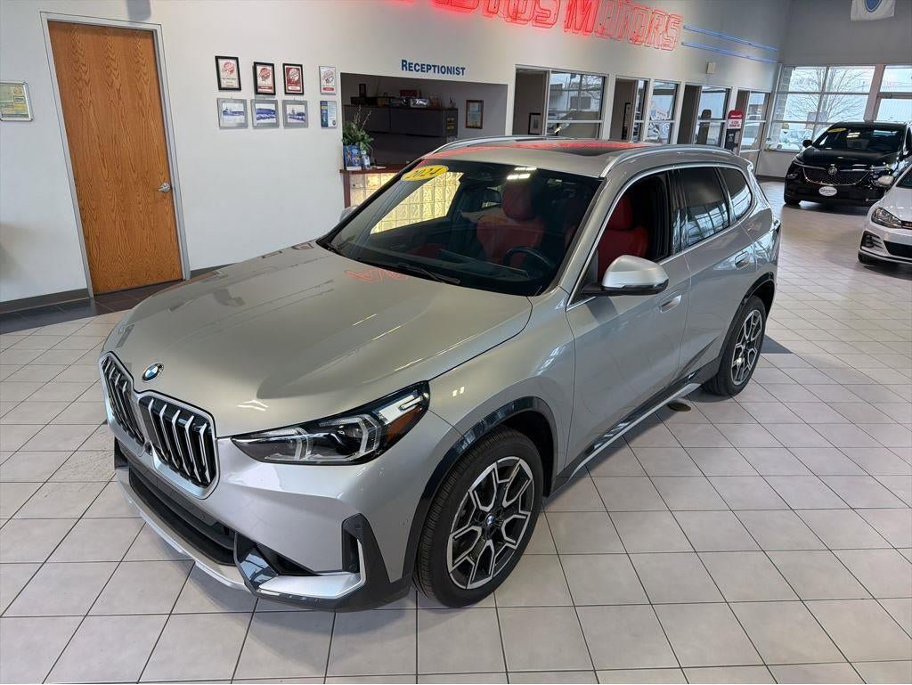 Used 2024 BMW X1 xDrive28i AWD/4WD image 7