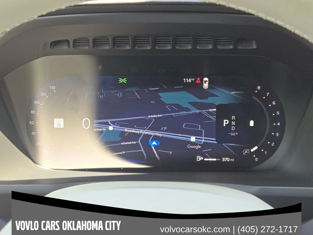 Used 2026 Volvo XC90 B6 Ultra w/ Protection Package AWD/4WD image 17