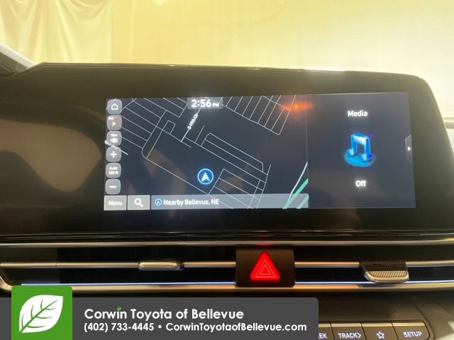 Used 2024 Hyundai Elantra SEL image 19