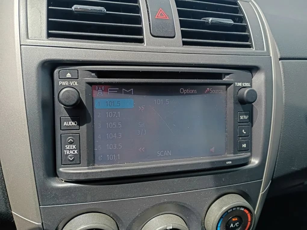 Used 2013 Toyota Corolla S FWD image 11