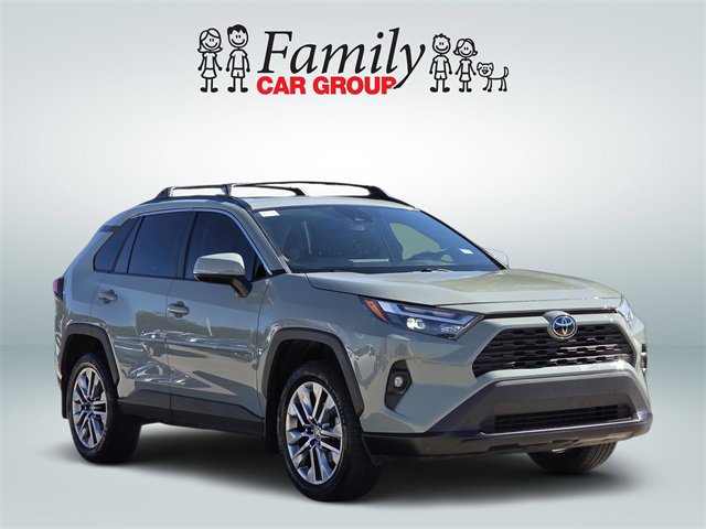 Used 2023 Toyota RAV4 XLE Premium image 2