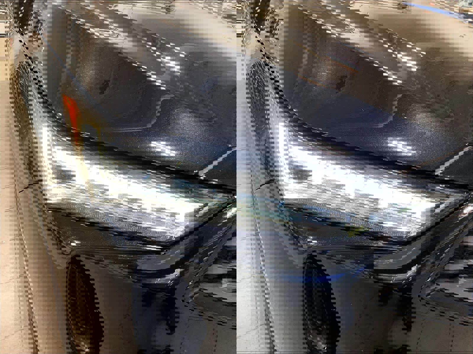 Used 2023 Acura MDX A-Spec image 32