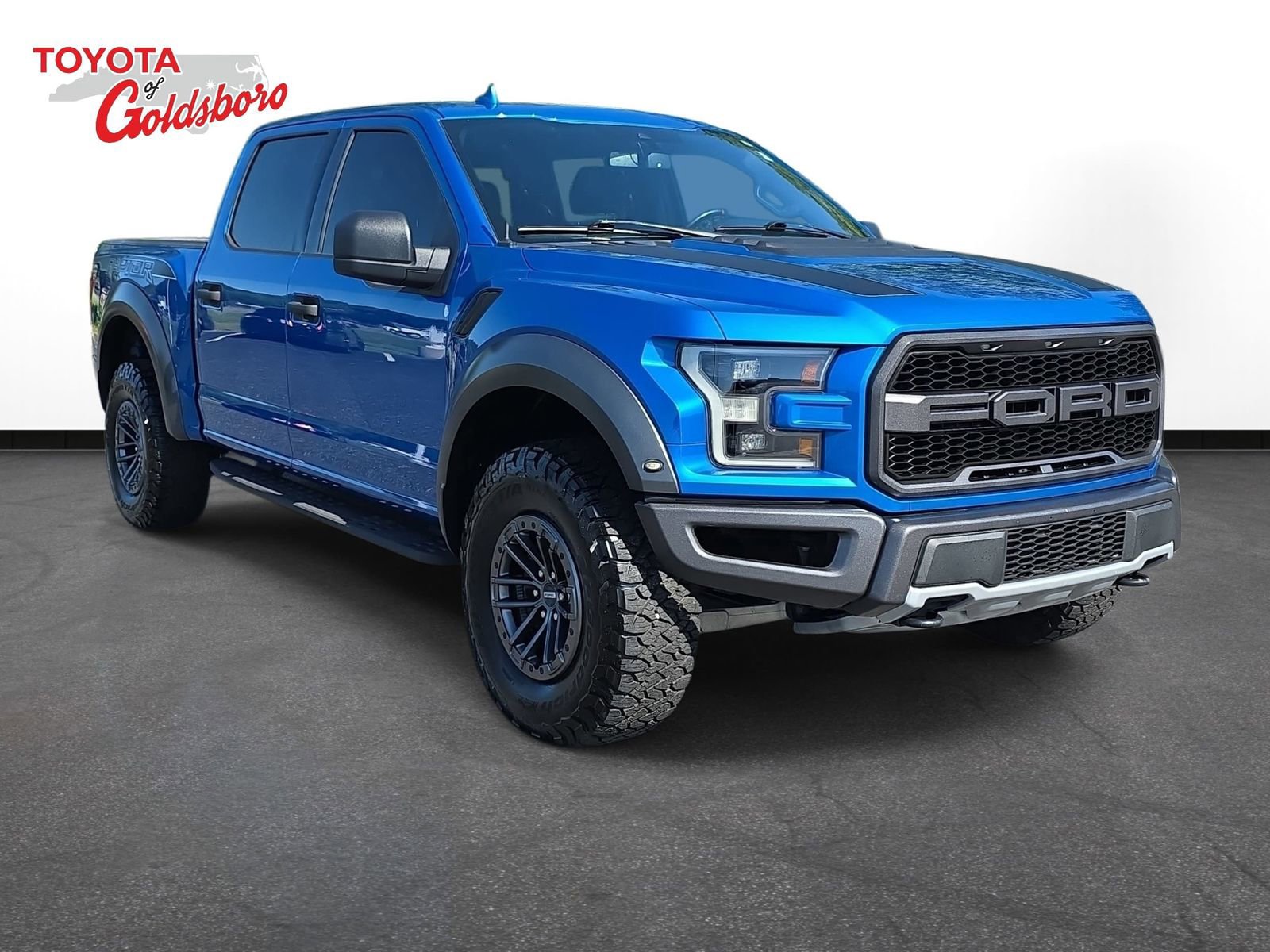 Used 2019 Ford F150 Raptor w/ Equipment Group 801A Mid AWD/4WD image 3