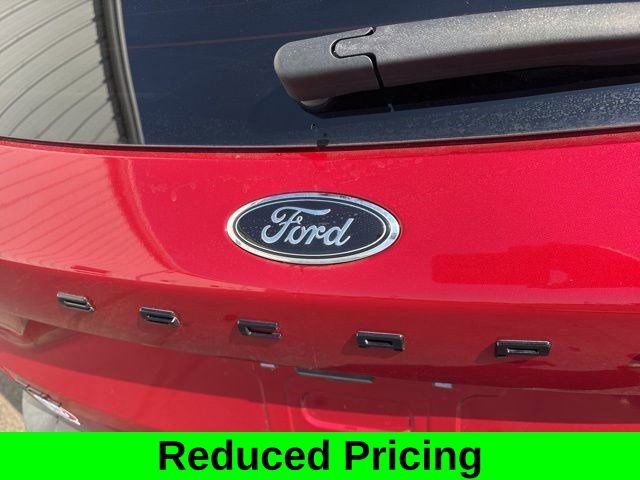 Used 2022 Ford Escape SEL w/ SEL Stealth AWD Package image 49