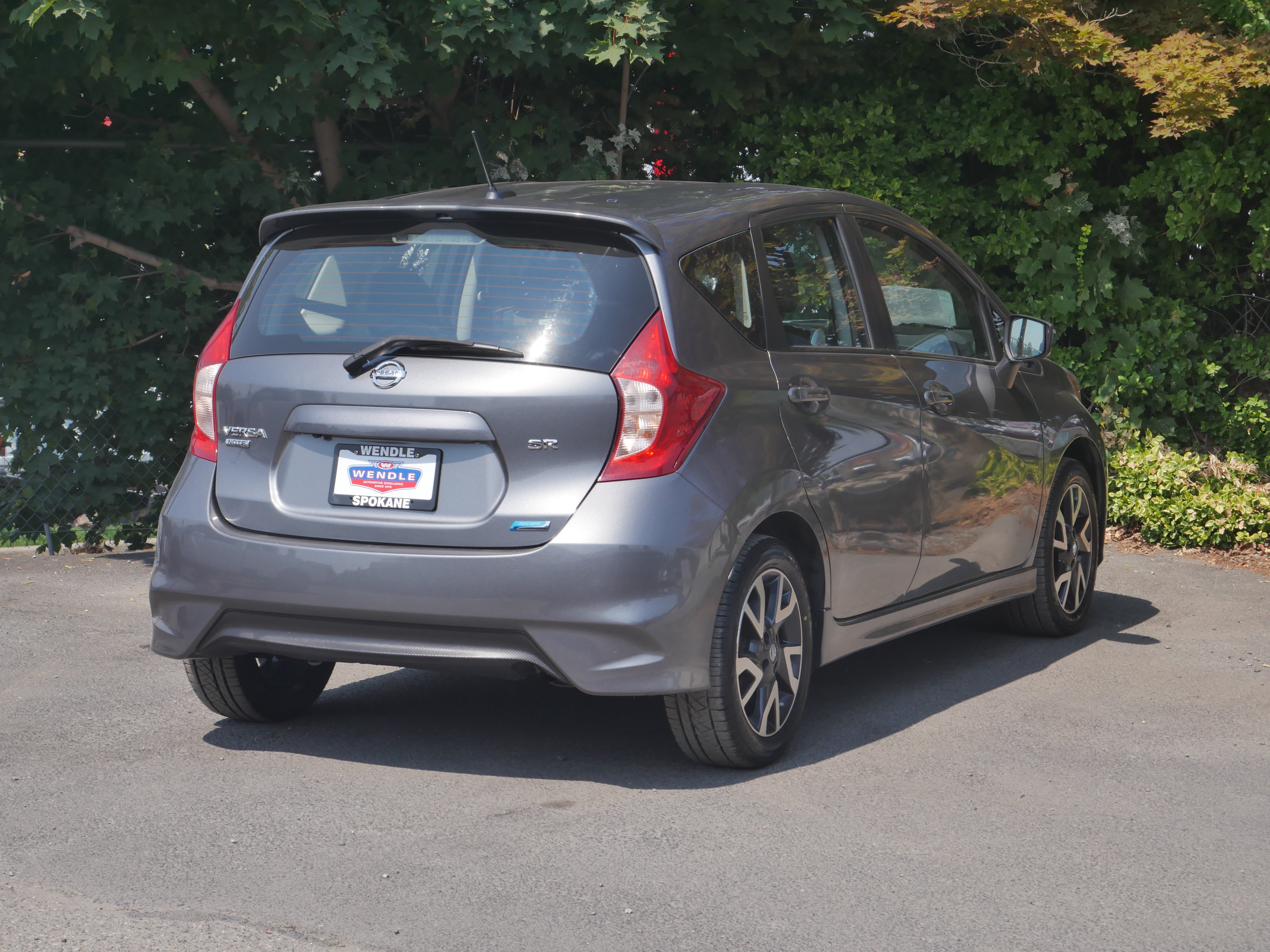 Used 2016 Nissan Versa Note FWD image 22