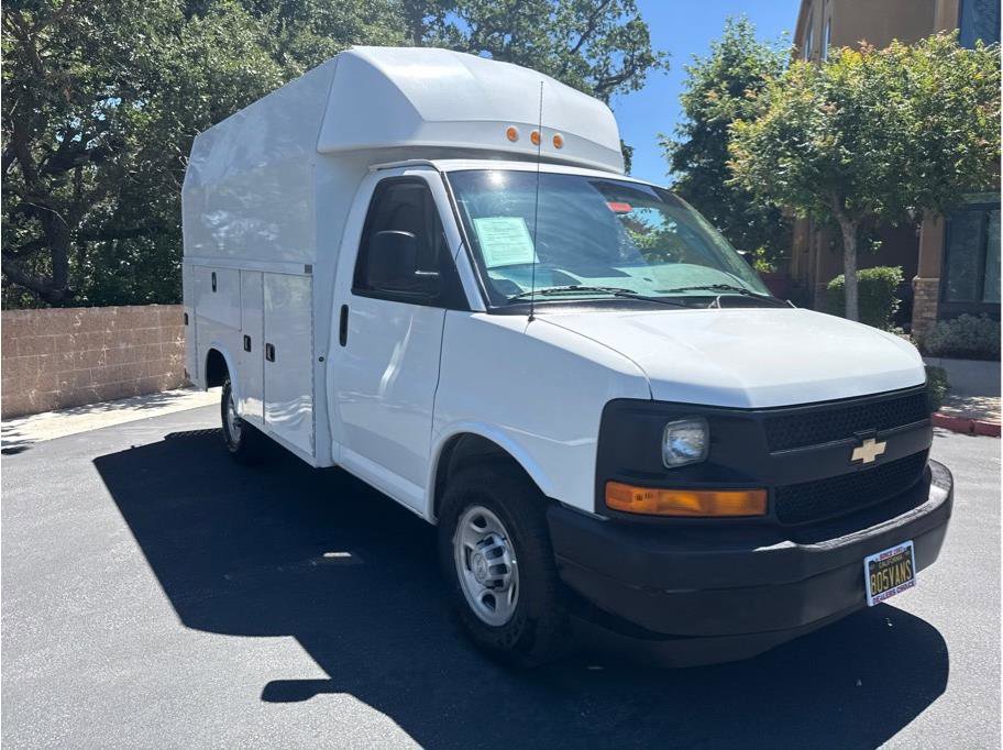 Used 2017 Chevrolet Express 3500 RWD image 5