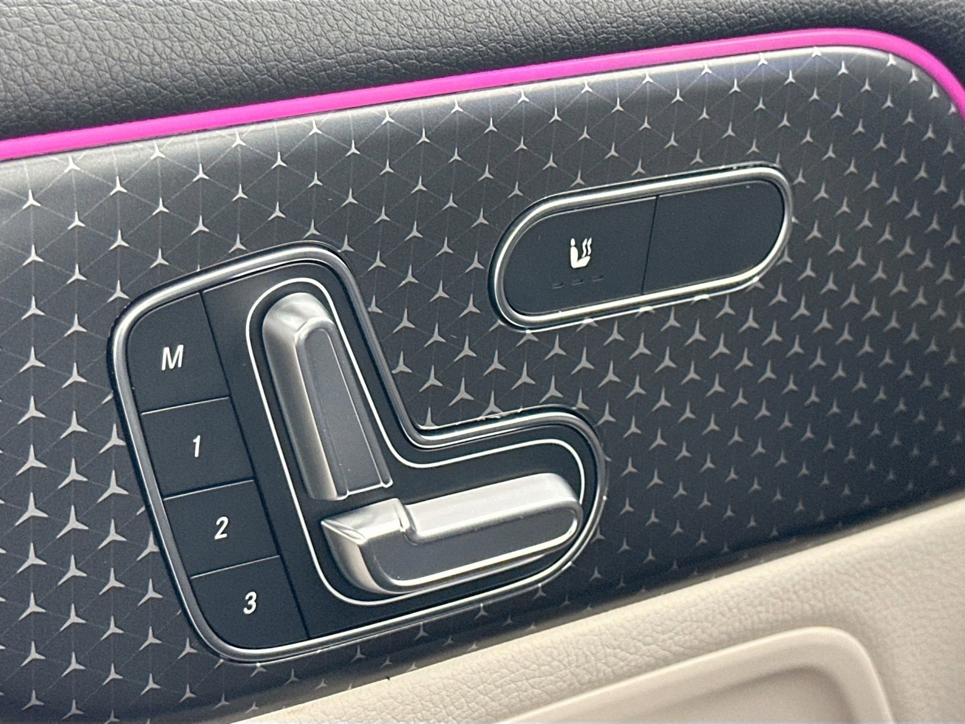 Certified 2024 Mercedes-Benz EQB 300 4MATIC image 21