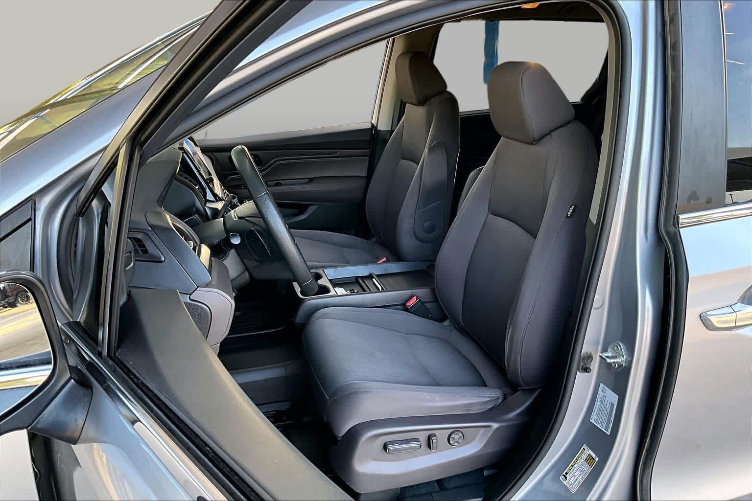 Certified 2022 Honda Odyssey EX image 8