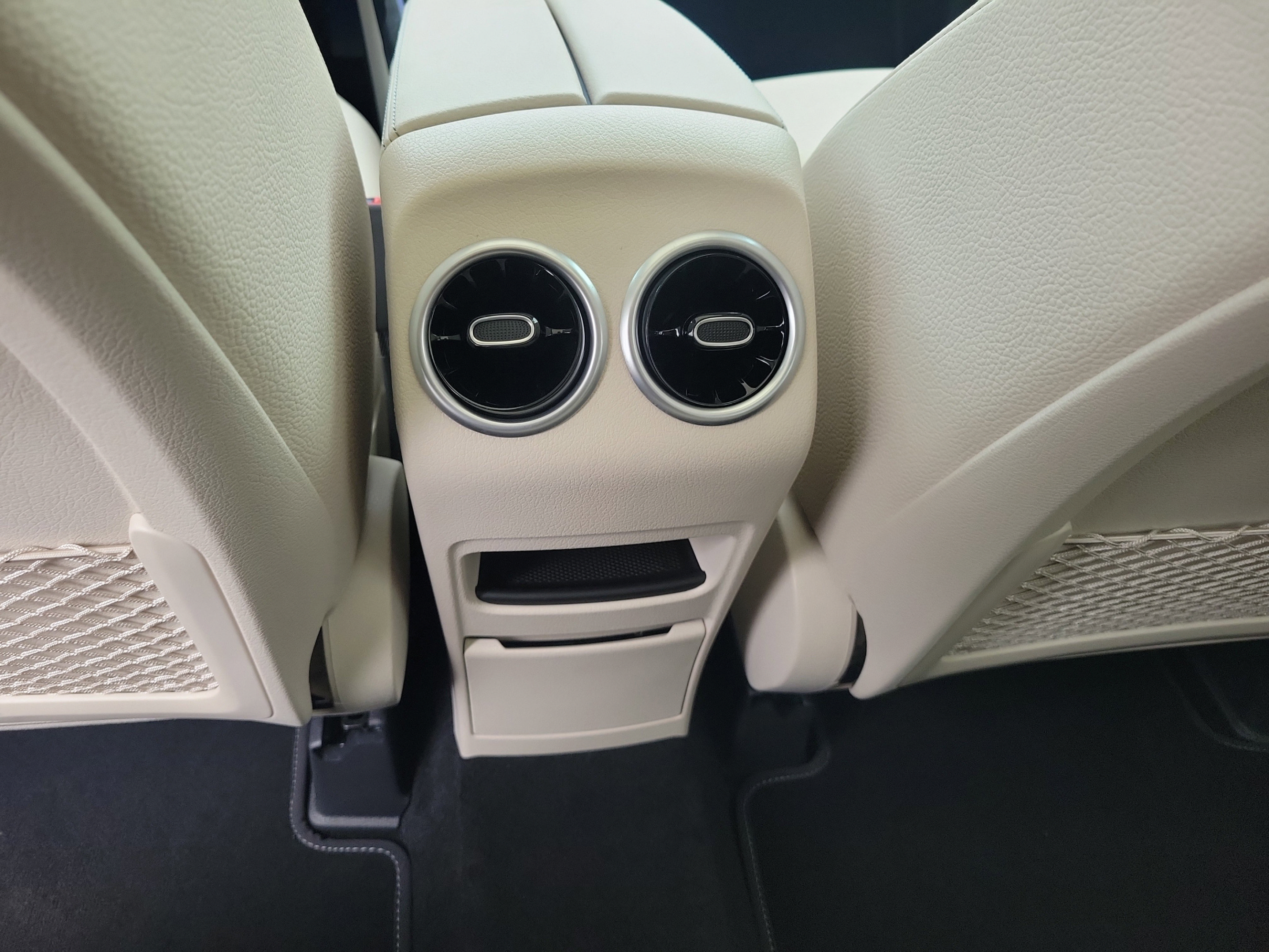 Certified 2026 Mercedes-Benz GLB 250 image 10
