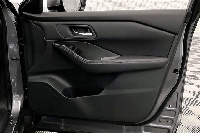 New 2026 Nissan Rogue SV image 36