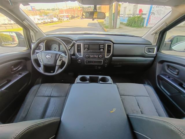 Used 2018 Nissan Titan S w/ S Utility Package RWD image 32