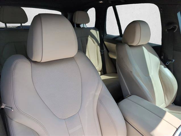Used 2021 BMW X5 sDrive40i w/ Premium Package 2 RWD image 29