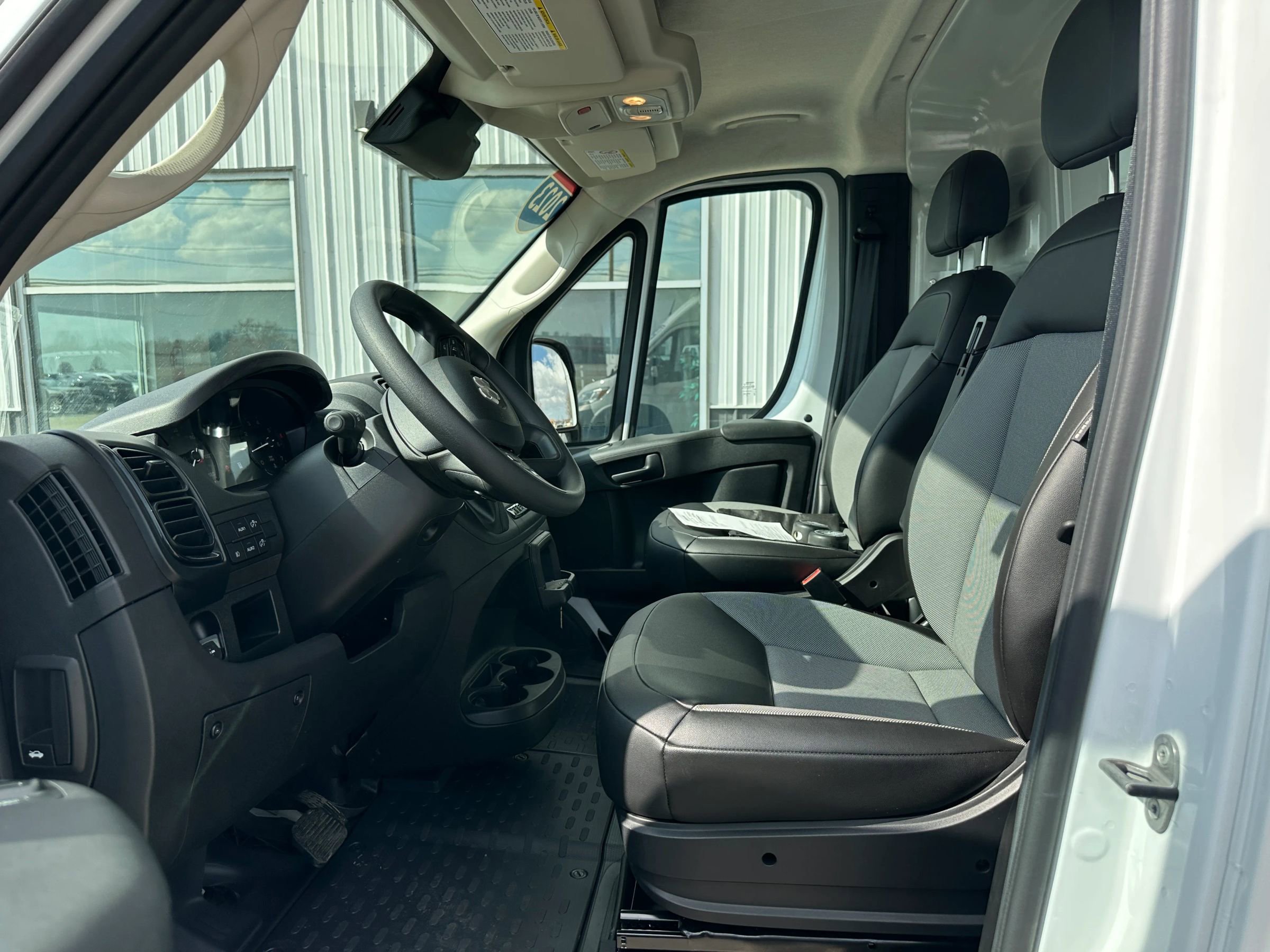 Used 2023 RAM ProMaster 3500 w/ Convenience Group image 14