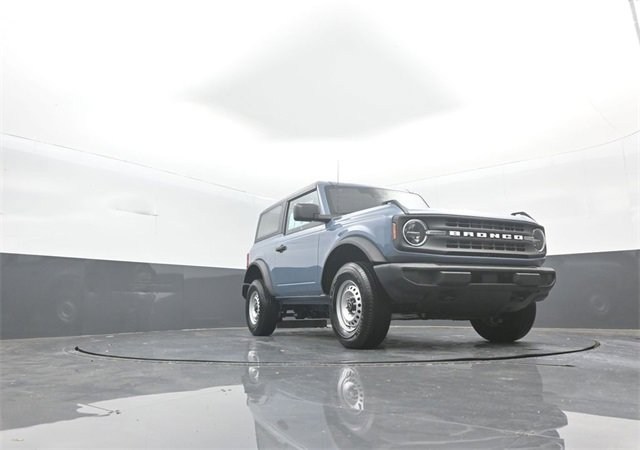 New 2025 Ford Bronco Base image 24