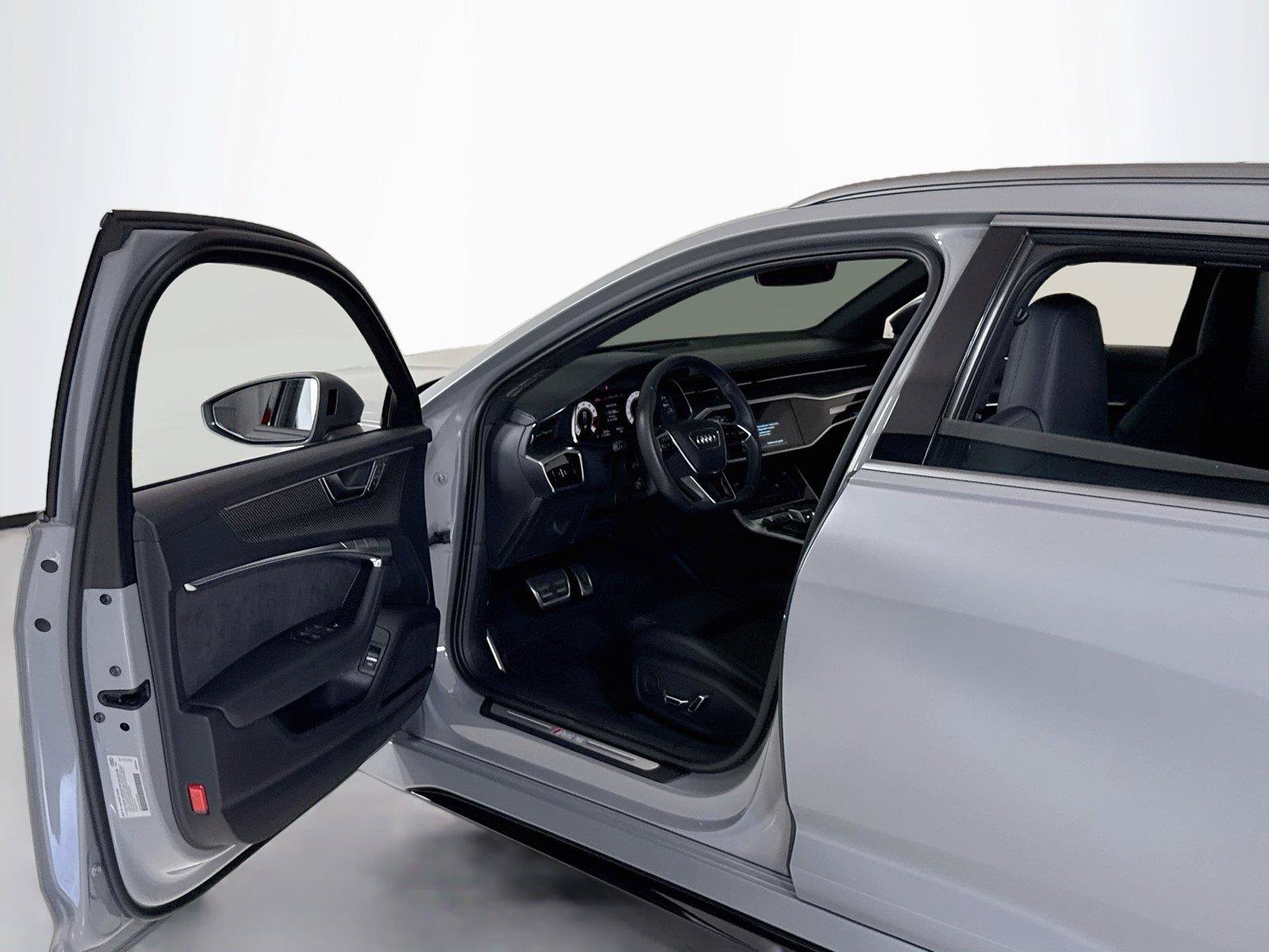 Used 2024 Audi RS 6 performance AWD/4WD image 12