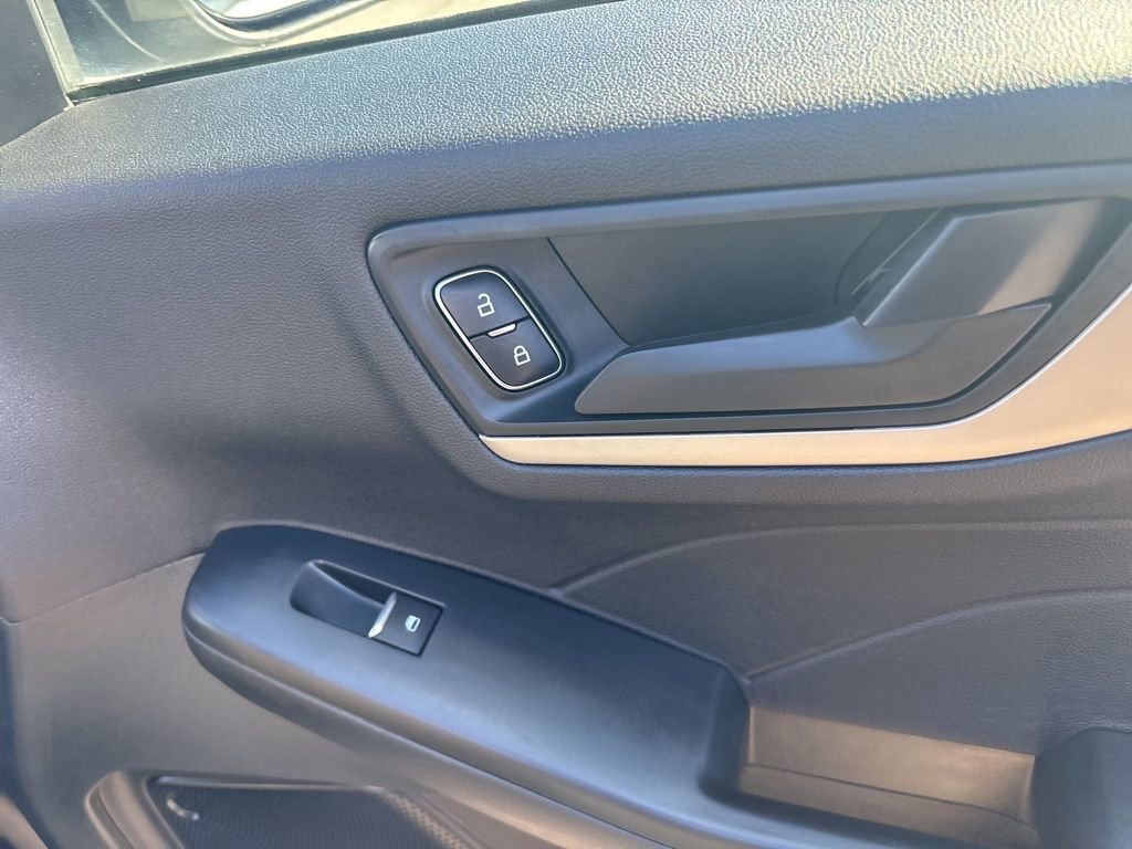 Used 2022 Ford Escape SE w/ Cold Weather Package image 29