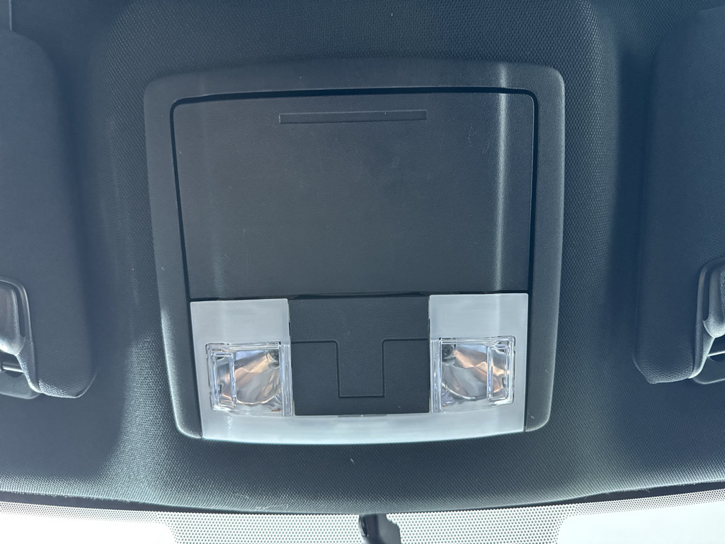 Used 2019 Ford Explorer XLT w/ Equipment Group 202A AWD/4WD image 29