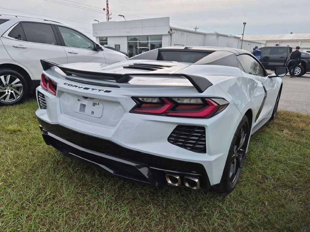 Used 2021 Chevrolet Corvette Stingray Preferred Conv w/ Z51 Performance Package RWD image 9