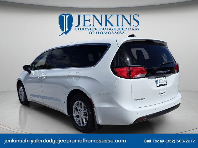 New 2026 Chrysler Voyager LX FWD image 7