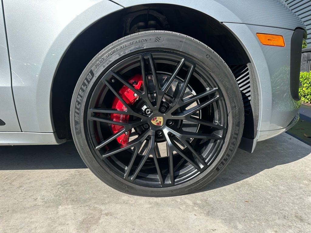 Certified 2023 Porsche Macan GTS image 15
