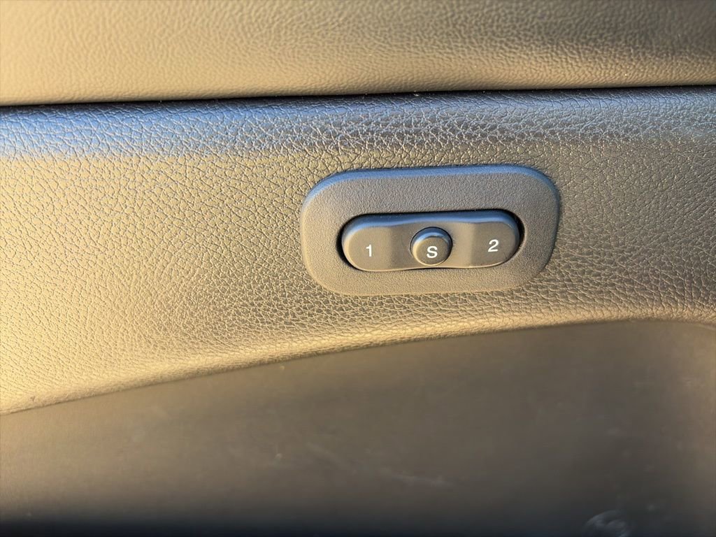 Used 2019 Jeep Grand Cherokee Limited w/ Luxury Group II image 15