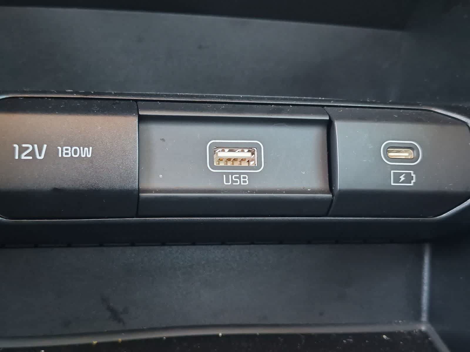 Used 2025 Kia Telluride LX FWD image 32