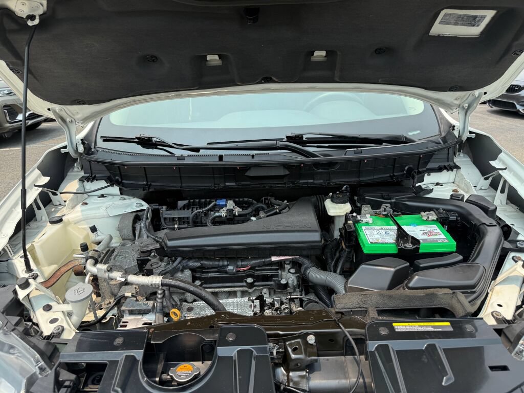Used 2018 Nissan Rogue SV w/ Premium Package AWD/4WD image 36