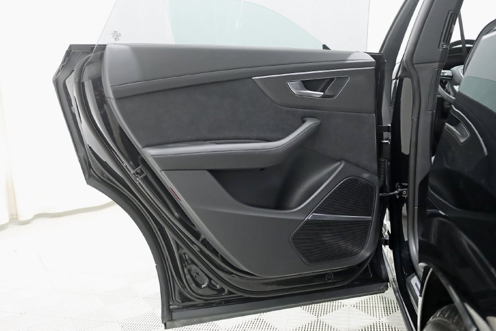 Used 2026 Audi RS Q8 performance AWD/4WD image 39