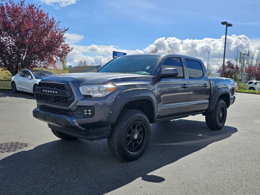 Used 2021 Toyota Tacoma SR image 3