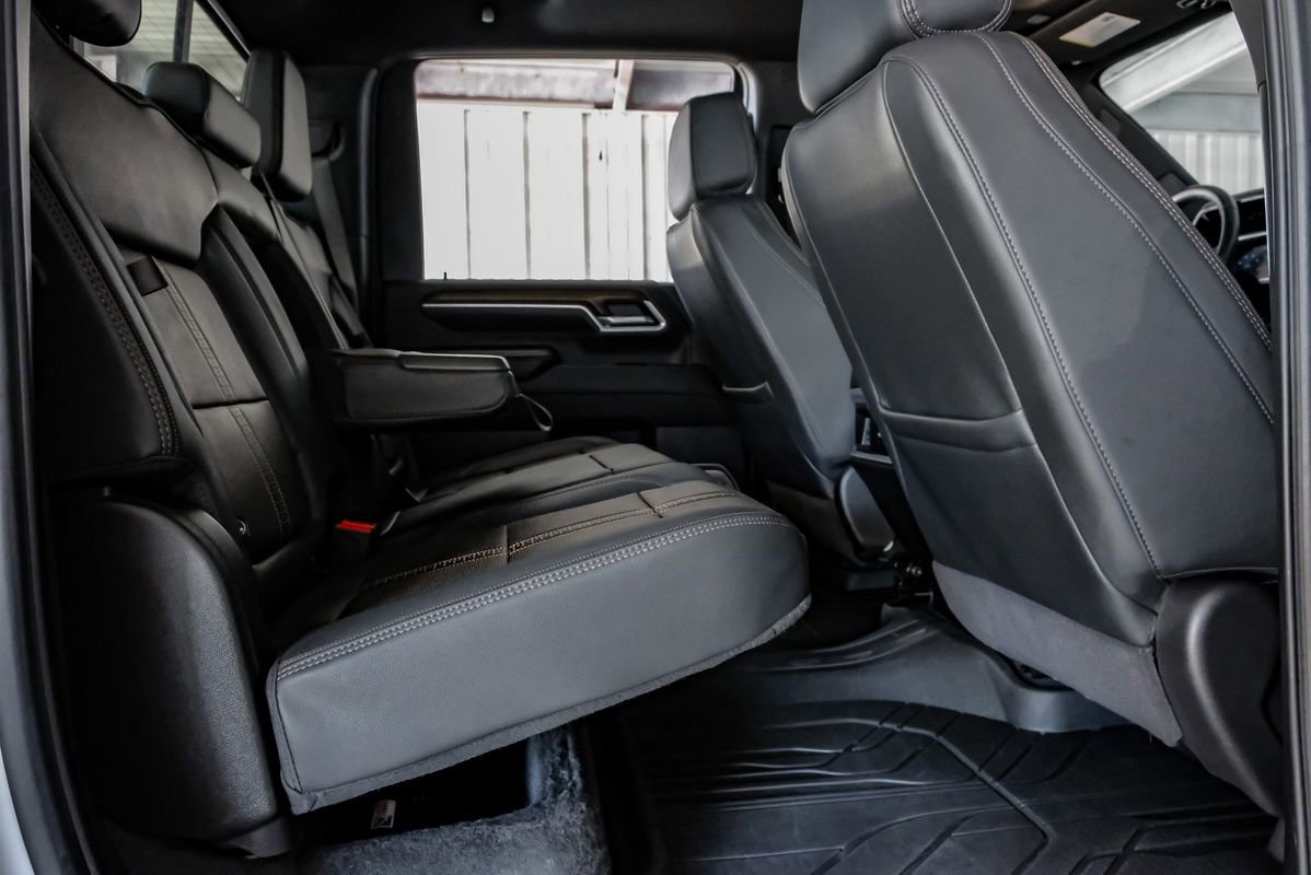 Used 2025 Chevrolet Silverado 3500 High Country w/ High Country Premium Package image 34