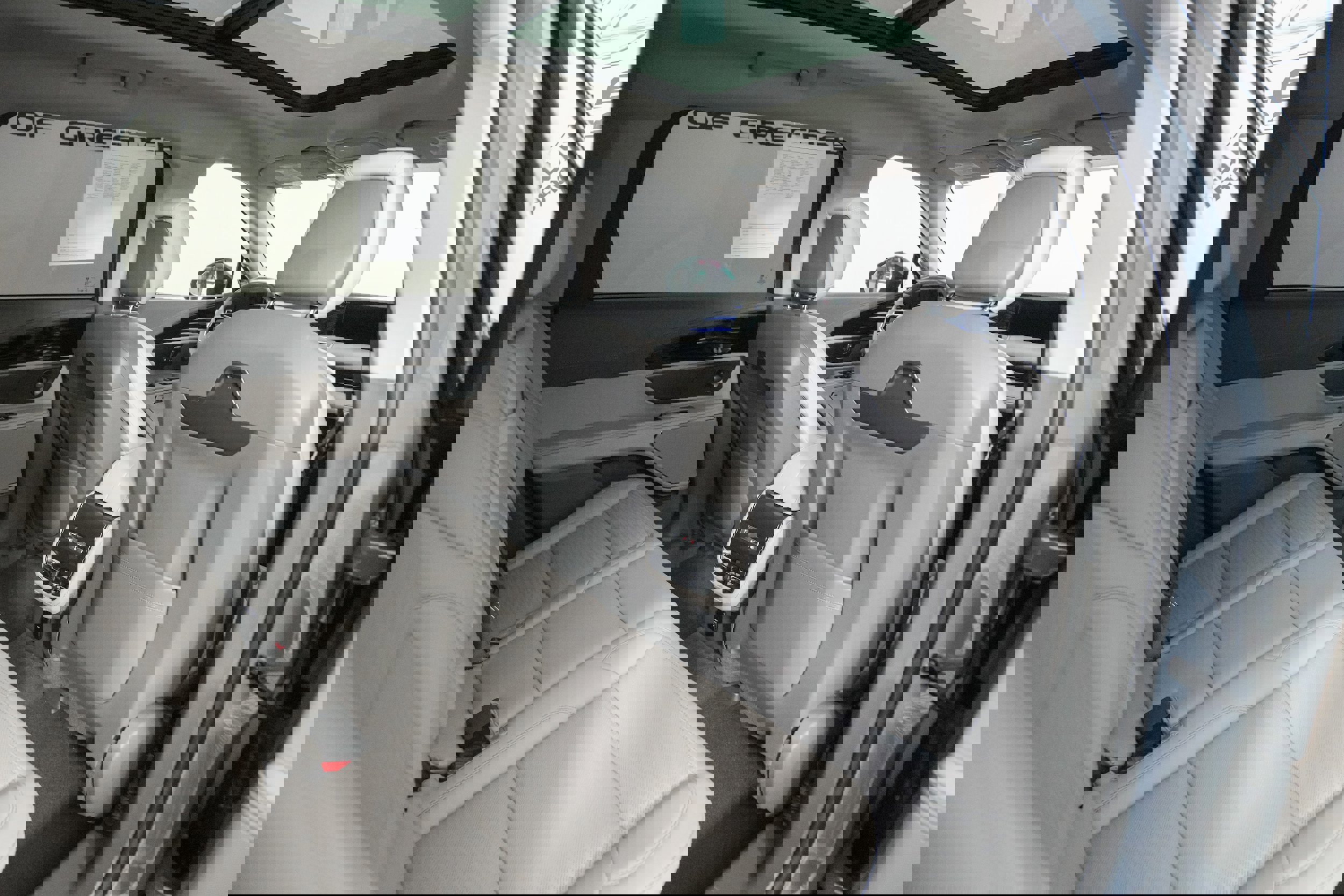 Used 2025 Lincoln Nautilus Reserve image 18
