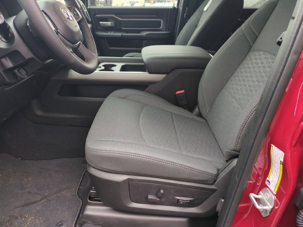 New 2027 RAM 2500 Big Horn AWD/4WD image 14