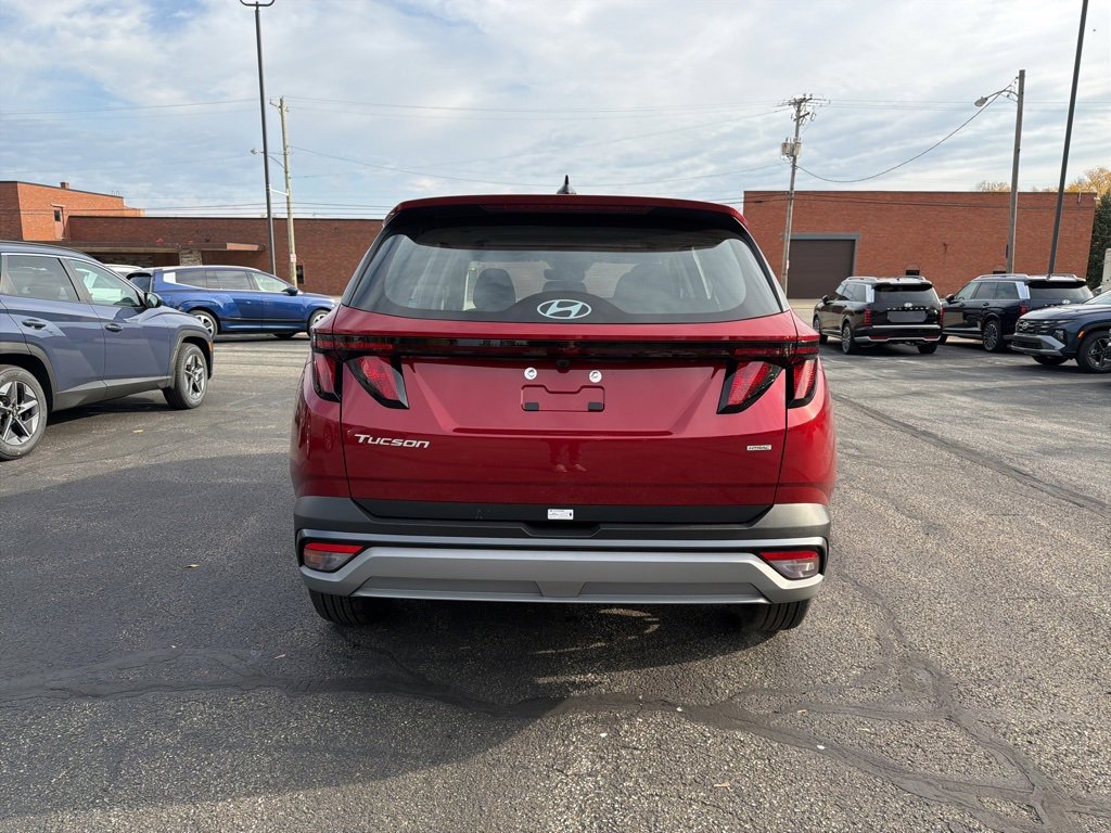 New 2026 Hyundai Tucson SE image 6