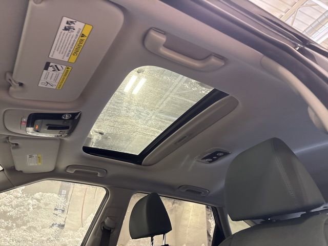 Certified 2024 Kia Seltos SX w/ SX Sunroof Package image 27