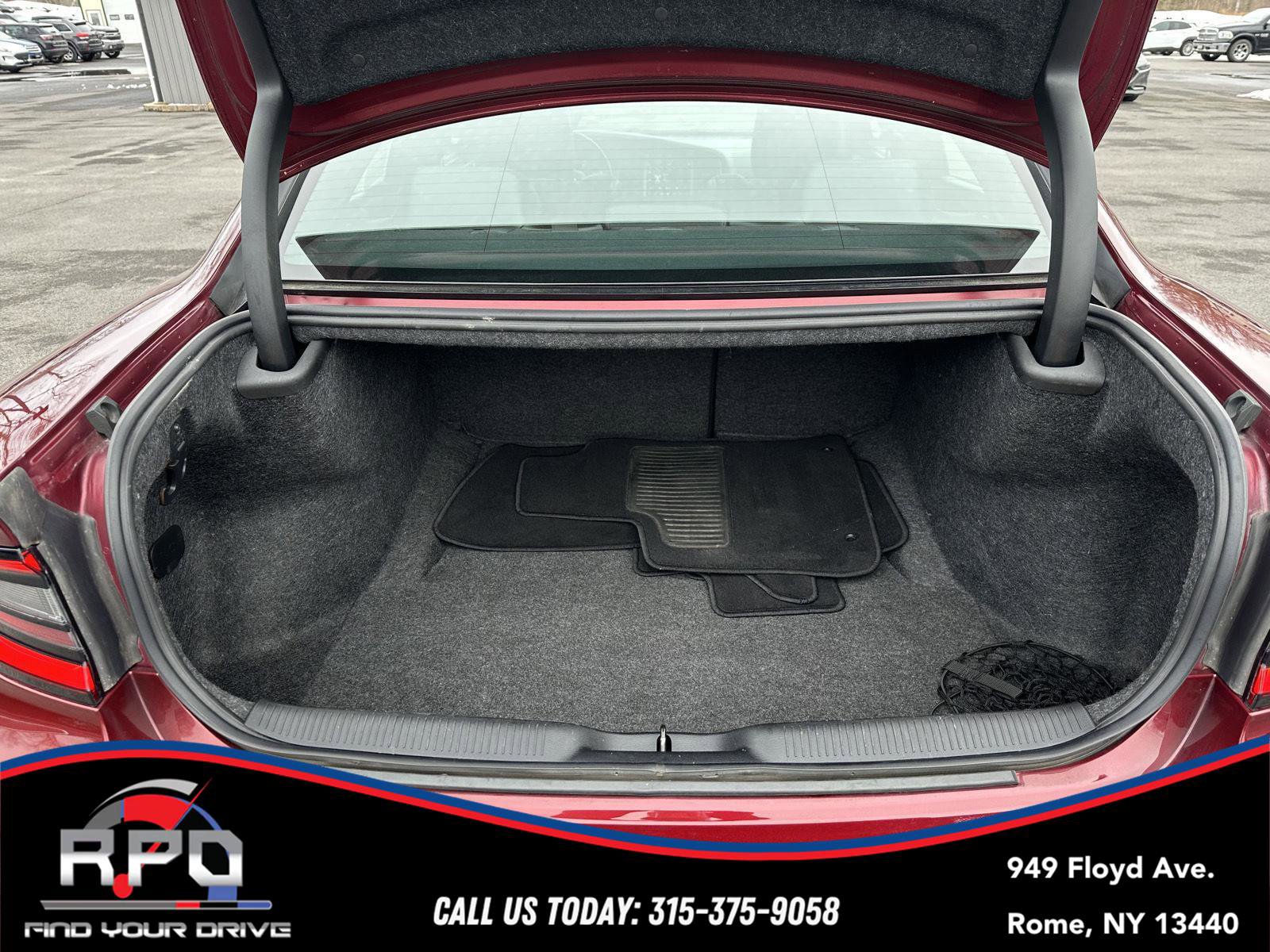 Used 2019 Dodge Charger SXT w/ Plus Group image 30
