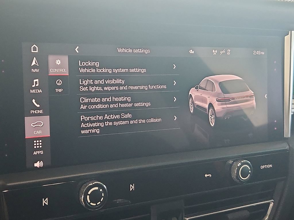 Used 2023 Porsche Macan AWD/4WD image 27