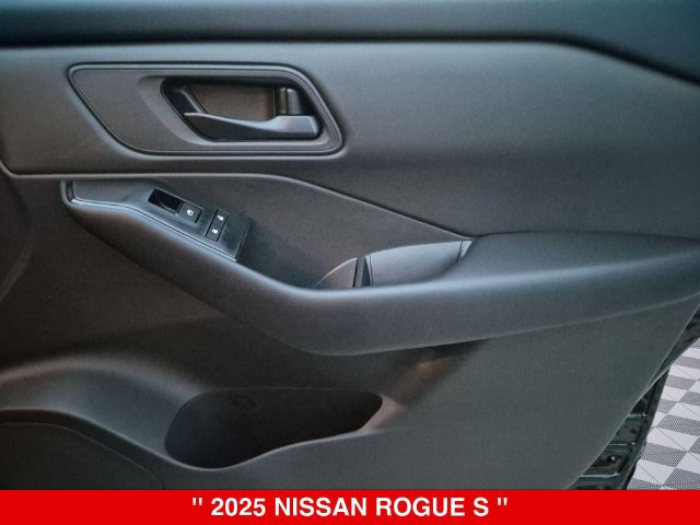 Certified 2025 Nissan Rogue S AWD/4WD image 35