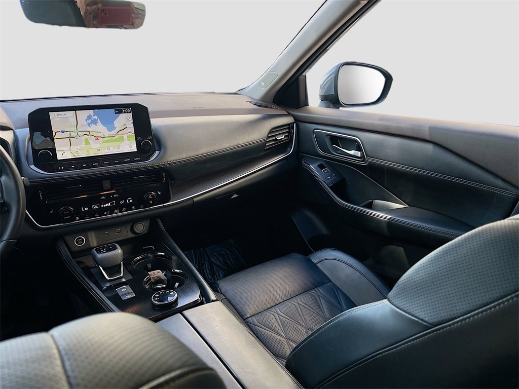 Used 2023 Nissan Rogue Platinum w/ Platinum Premium Package image 25