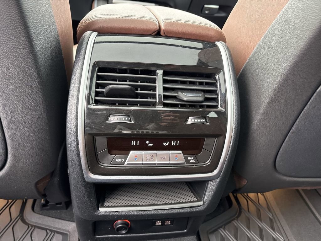 Used 2024 BMW X5 xDrive40i w/ Premium Package image 24