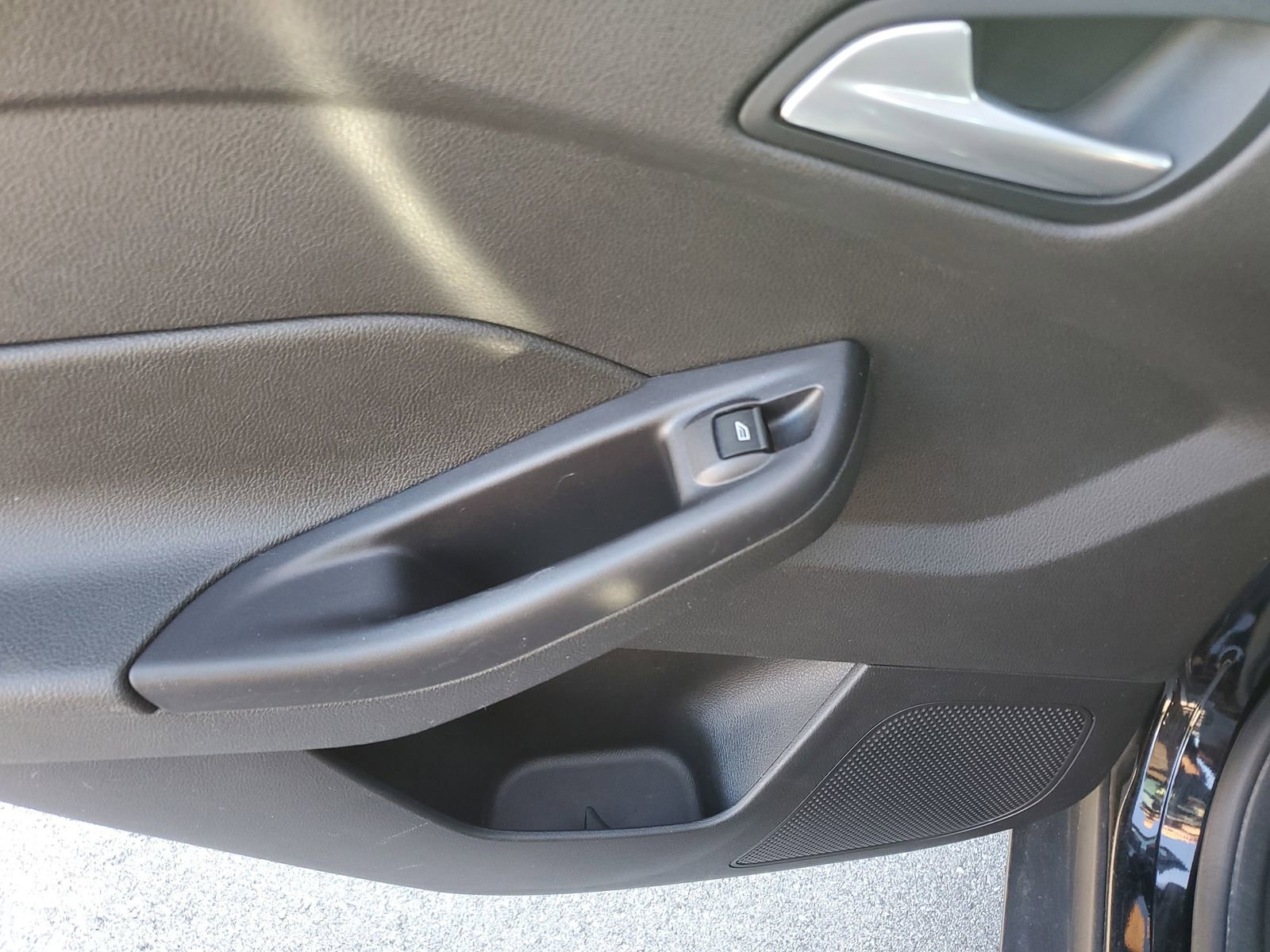 Used 2016 Ford Focus SE image 17