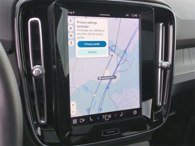 Used 2025 Volvo XC40 B5 Plus image 11