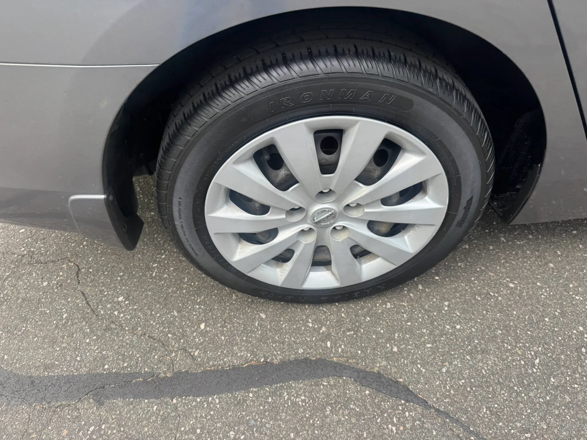Used 2016 Nissan Sentra SV FWD image 12