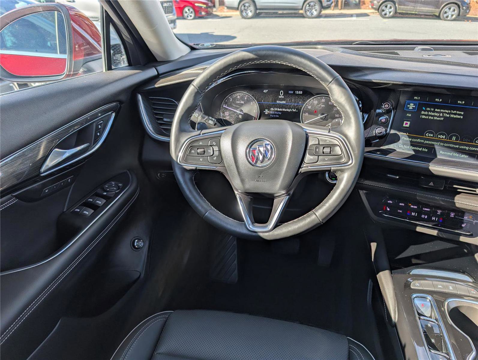 Used 2023 Buick Envision Essence image 17