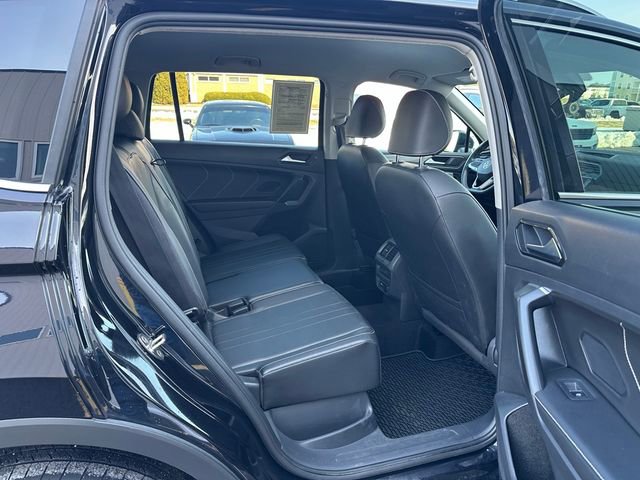 Used 2022 Volkswagen Tiguan SE image 18