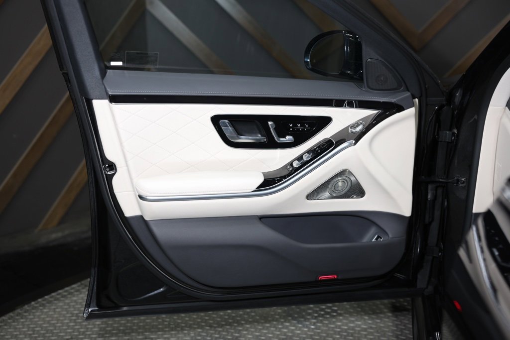 Used 2022 Mercedes-Benz S 580 4MATIC Sedan image 98
