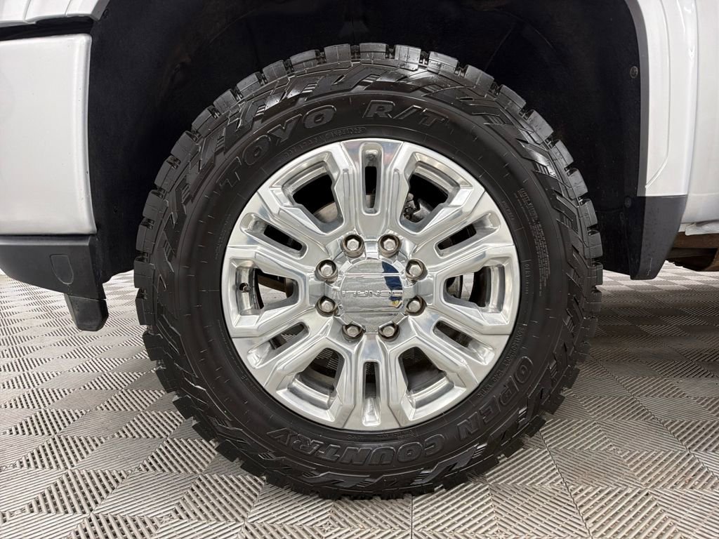 Used 2023 GMC Sierra 2500 Denali image 13